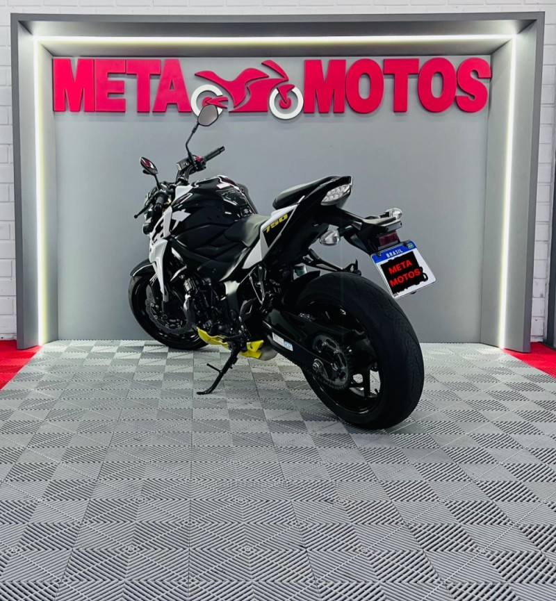 GSXS 750 AZ - 2024 - CAMPO BOM