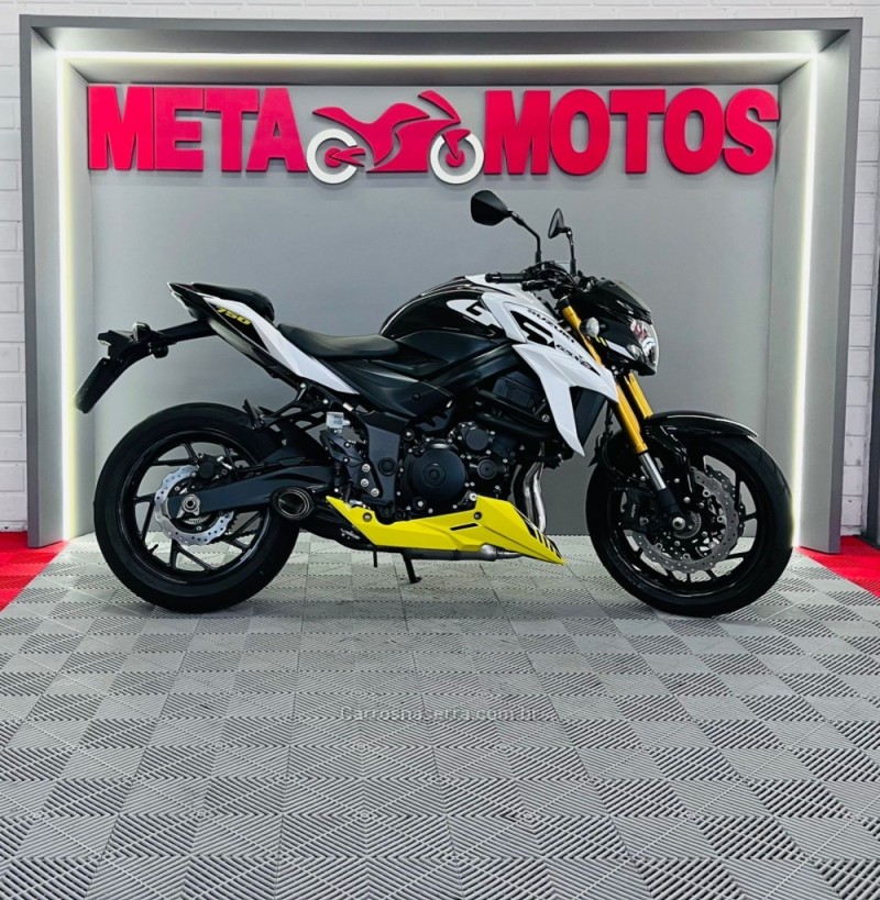 GSXS 750 AZ