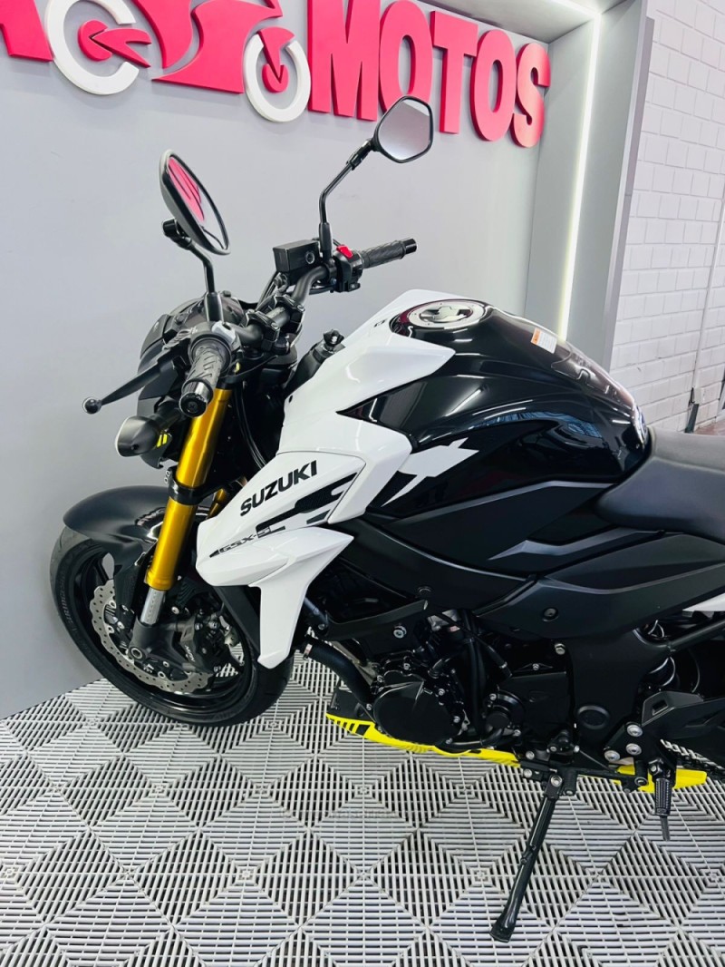GSXS 750 AZ - 2024 - CAMPO BOM