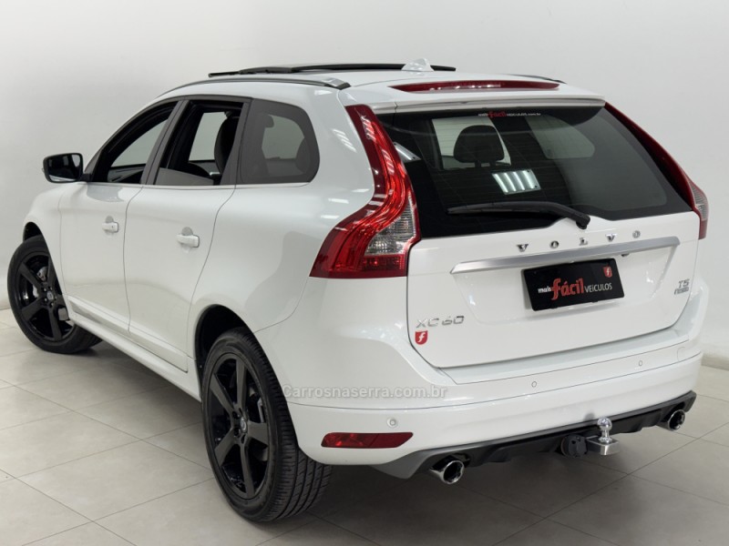 XC60 2.0 T5 R DESIGN TURBO GASOLINA 4P AUTOMÁTICO - 2014 - SANTA CRUZ DO SUL