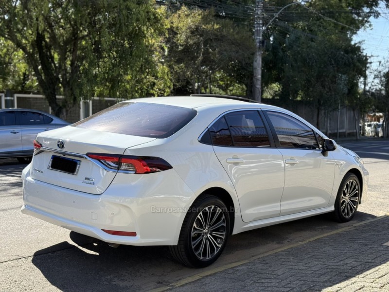 COROLLA 1.8 ALTIS PREMIUM 16V HÍBRIDO 4P AUTOMÁTICO - 2023 - PAROBé