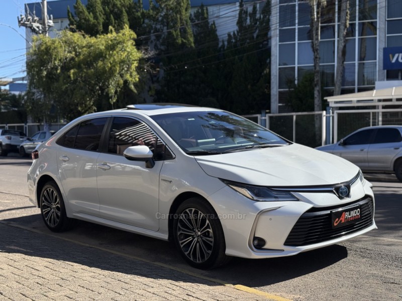 COROLLA 1.8 ALTIS PREMIUM 16V HÍBRIDO 4P AUTOMÁTICO
