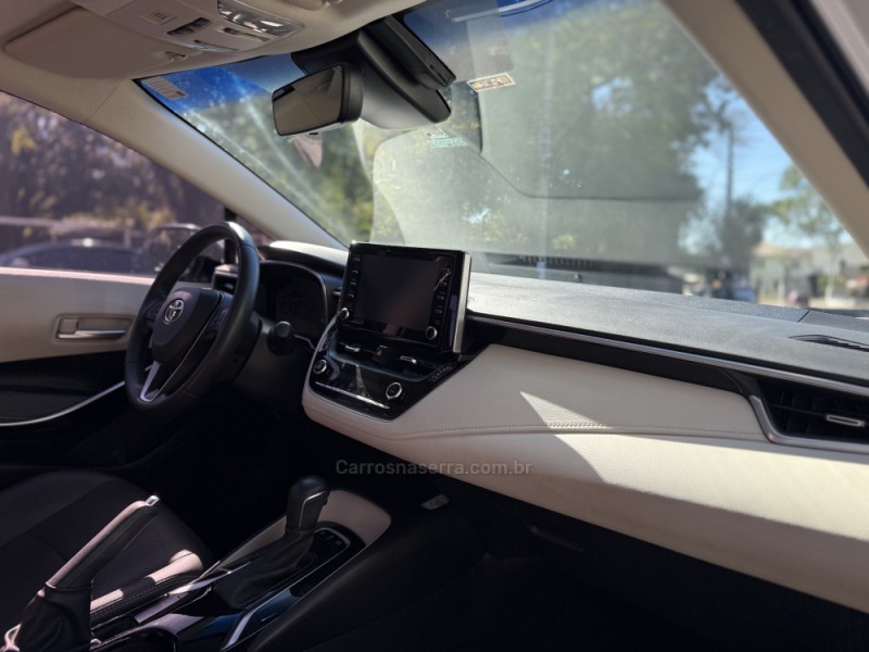 COROLLA 1.8 ALTIS PREMIUM 16V HÍBRIDO 4P AUTOMÁTICO - 2023 - PAROBé