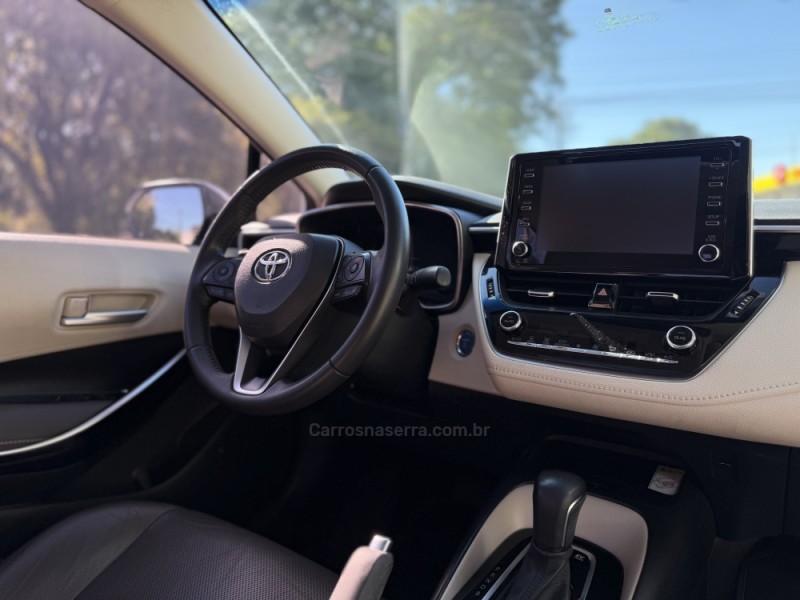 COROLLA 1.8 ALTIS PREMIUM 16V HÍBRIDO 4P AUTOMÁTICO - 2023 - PAROBé