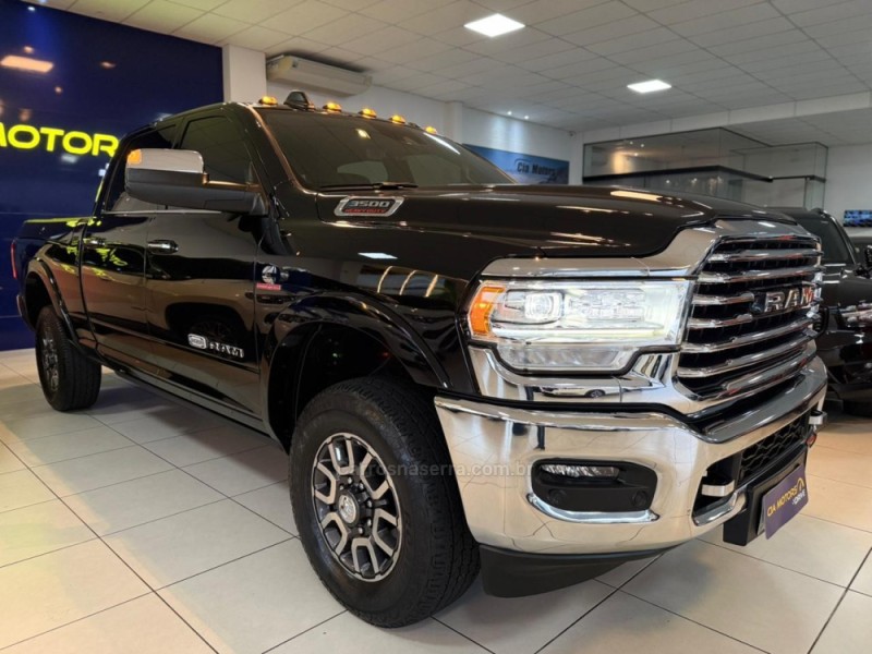 3500 LARAMIE 6.7 LONGHORN CD 4X4 TURBO DIESEL 4P AUTOMÁTICA - 2022 - SãO LEOPOLDO