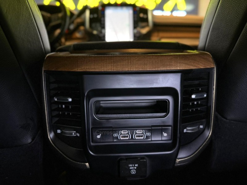 3500 LARAMIE 6.7 LONGHORN CD 4X4 TURBO DIESEL 4P AUTOMÁTICA - 2022 - SãO LEOPOLDO
