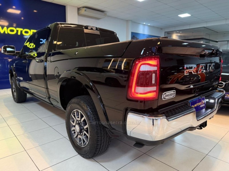 3500 LARAMIE 6.7 LONGHORN CD 4X4 TURBO DIESEL 4P AUTOMÁTICA - 2022 - SãO LEOPOLDO