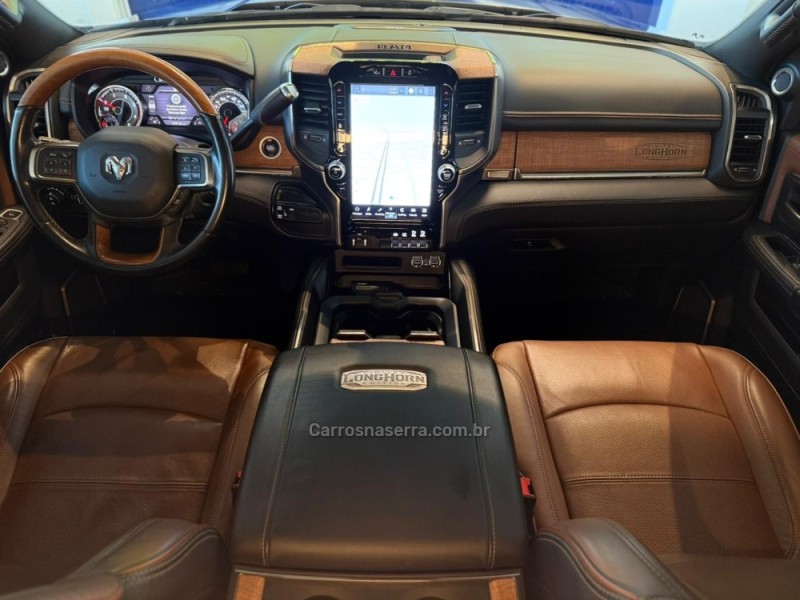 3500 LARAMIE 6.7 LONGHORN CD 4X4 TURBO DIESEL 4P AUTOMÁTICA - 2022 - SãO LEOPOLDO