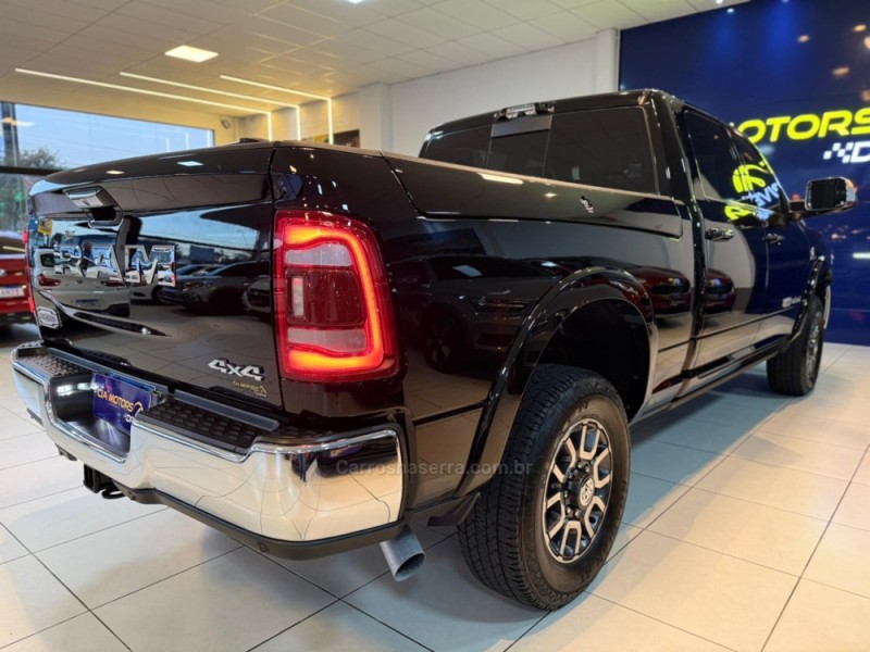 3500 LARAMIE 6.7 LONGHORN CD 4X4 TURBO DIESEL 4P AUTOMÁTICA - 2022 - SãO LEOPOLDO