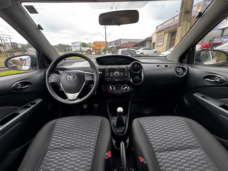 ETIOS 1.5 X SEDAN 16V FLEX 4P MANUAL - 2015 - DOIS IRMãOS
