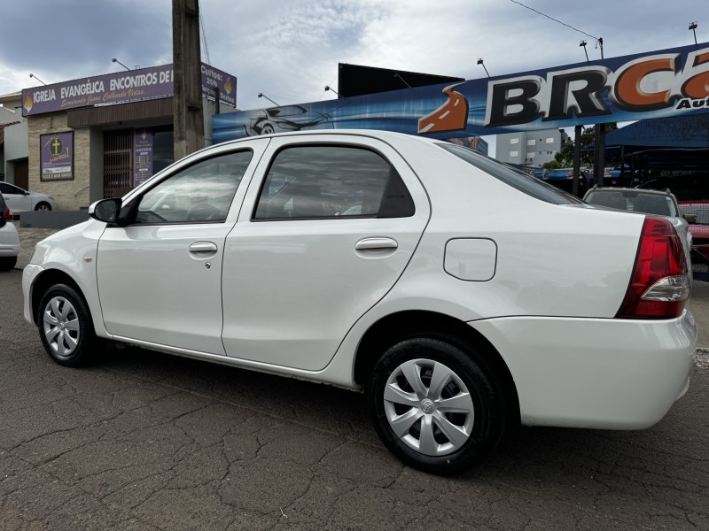 ETIOS 1.5 X SEDAN 16V FLEX 4P MANUAL - 2015 - DOIS IRMãOS