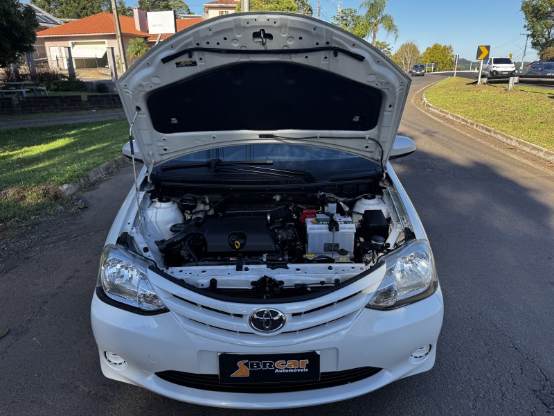 ETIOS 1.5 X SEDAN 16V FLEX 4P MANUAL - 2015 - DOIS IRMãOS