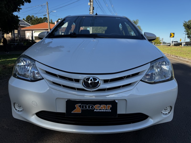 ETIOS 1.5 X SEDAN 16V FLEX 4P MANUAL - 2015 - DOIS IRMãOS