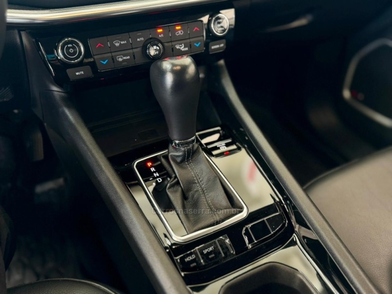 COMPASS 1.3 LIMITED T270 16V TURBO FLEX 4P AUTOMÁTICO - 2025 - CAXIAS DO SUL