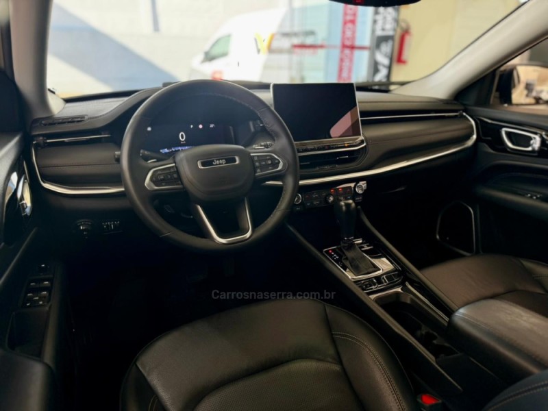 COMPASS 1.3 LIMITED T270 16V TURBO FLEX 4P AUTOMÁTICO - 2025 - CAXIAS DO SUL