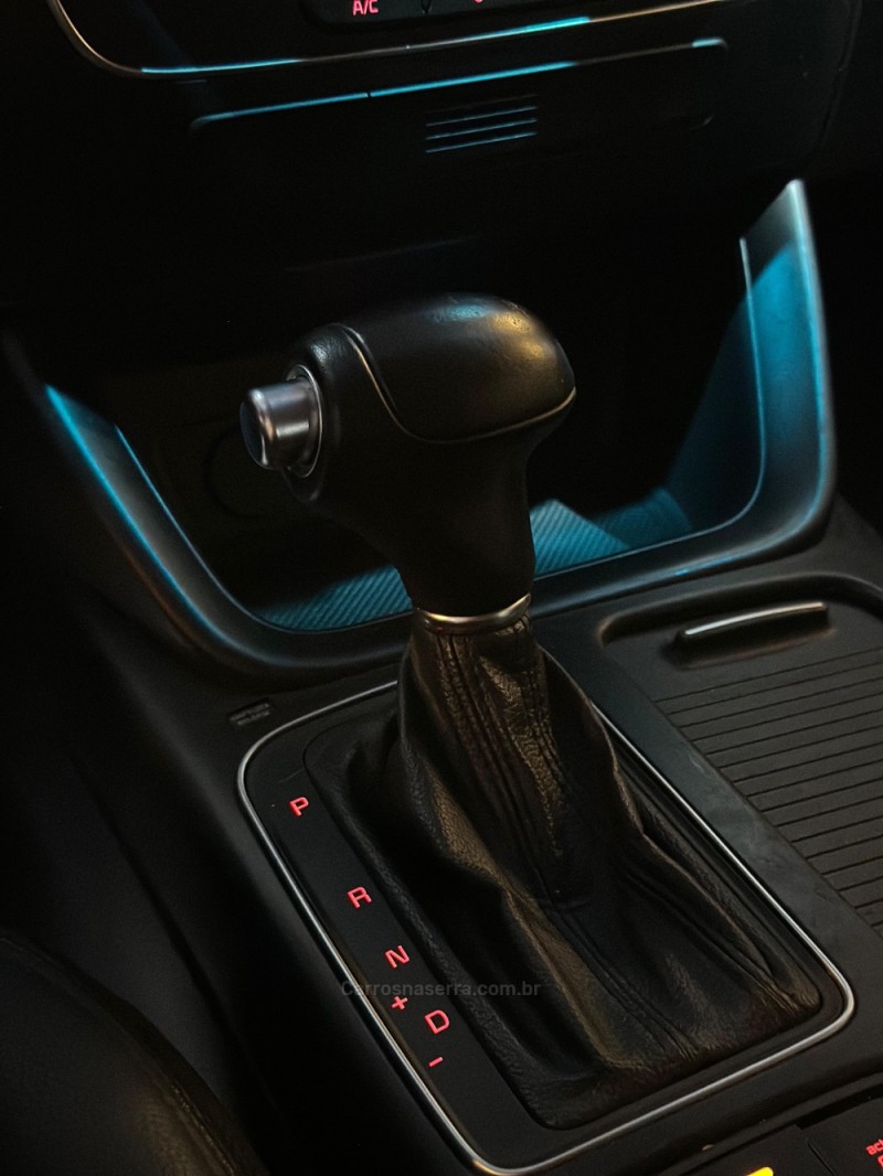 SORENTO 2.4 EX 4X2 16V GASOLINA 4P AUTOMÁTICO - 2014 - LAJEADO