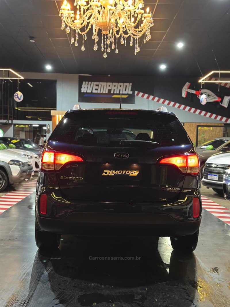 SORENTO 2.4 EX 4X2 16V GASOLINA 4P AUTOMÁTICO - 2014 - LAJEADO