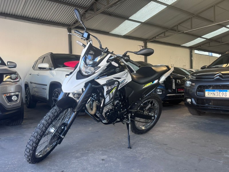 XTZ 250 LANDER