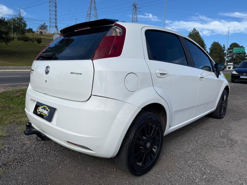 PUNTO 1.4 ATTRACTIVE 8V FLEX 4P MANUAL - 2012 - FARROUPILHA