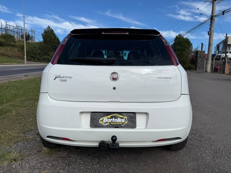PUNTO 1.4 ATTRACTIVE 8V FLEX 4P MANUAL - 2012 - FARROUPILHA