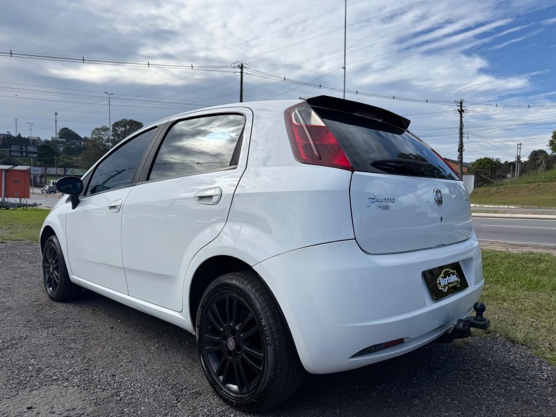 PUNTO 1.4 ATTRACTIVE 8V FLEX 4P MANUAL - 2012 - FARROUPILHA