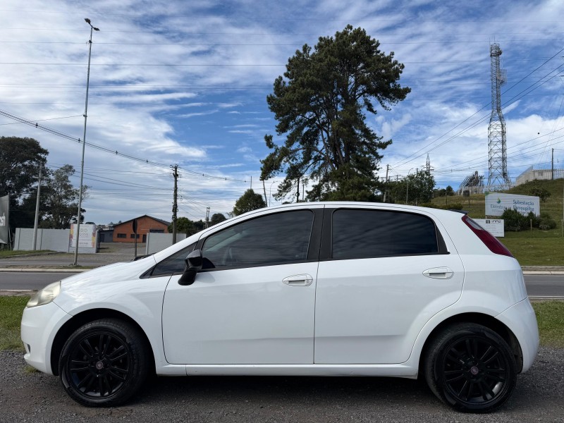 PUNTO 1.4 ATTRACTIVE 8V FLEX 4P MANUAL - 2012 - FARROUPILHA