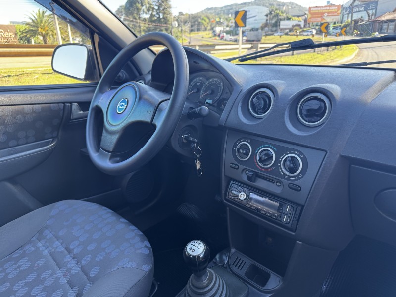 PRISMA 1.4 MPFI JOY 8V FLEX 4P MANUAL - 2009 - DOIS IRMãOS