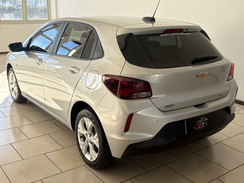 ONIX 1.0 LTZ 12V TURBO FLEX 4P MANUAL - 2023 - BENTO GONçALVES