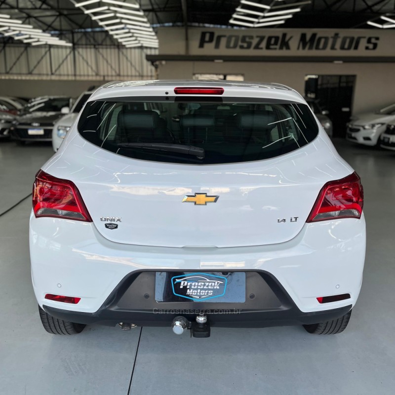 ONIX 1.4 MPFI LT 8V FLEX 4P MANUAL - 2019 - CANOAS