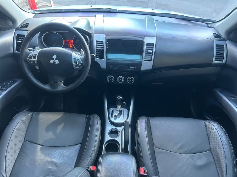 OUTLANDER 2.0 COMFORT 16V GASOLINA 4P AUTOMÁTICO - 2012 - TRêS COROAS