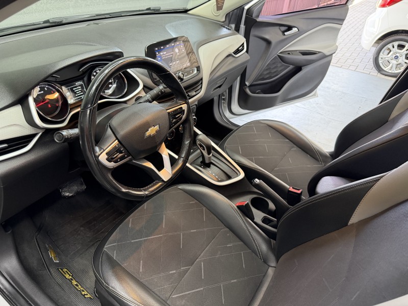 ONIX 1.0	PREMIER PLUS 12V TURBO FLEX 4P AUTOMÁTICO - 2020 - CAXIAS DO SUL