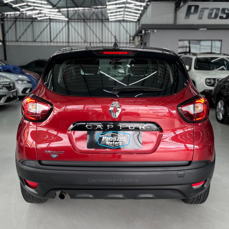 CAPTUR 1.6 LIFE 16V FLEX 4P AUTOMÁTICO - 2019 - CANOAS