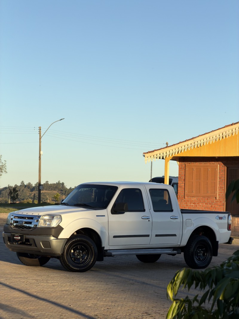 RANGER 3.0 XL 4X4 CD TURBO ELECTRONIC DIESEL 4P MANUAL - 2012 - ANTôNIO PRADO