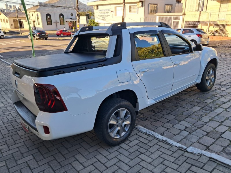 OROCH 1.6 16V DYNAMIQUE FLEX 4P MANUAL - 2017 - CAXIAS DO SUL