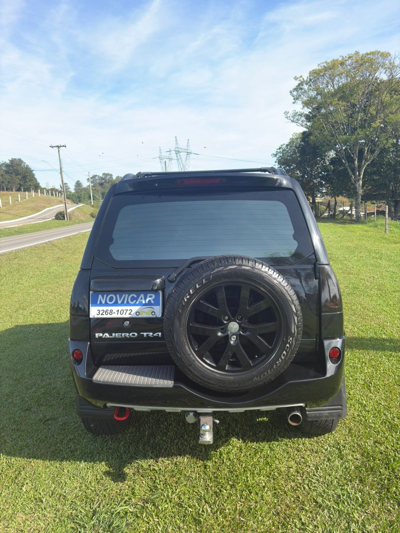 PAJERO TR4 2.0 4X4 16V 140CV FLEX 4P MANUAL - 2010 - FARROUPILHA