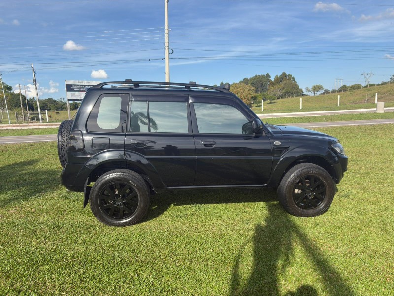 PAJERO TR4 2.0 4X4 16V 140CV FLEX 4P MANUAL - 2010 - FARROUPILHA