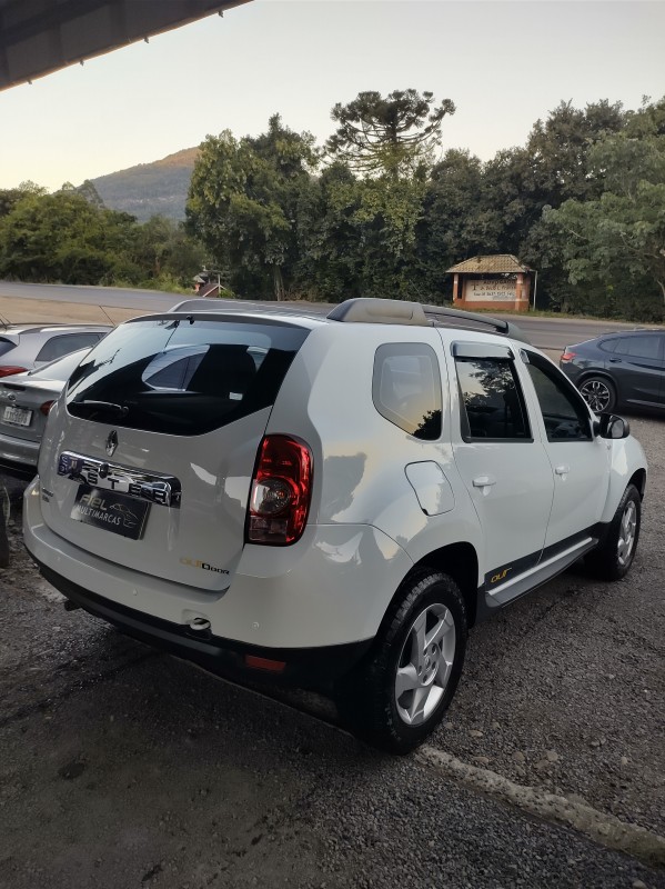 DUSTER 1.6 OUTDOOR 4X2 16V FLEX 4P MANUAL - 2015 - VALE REAL