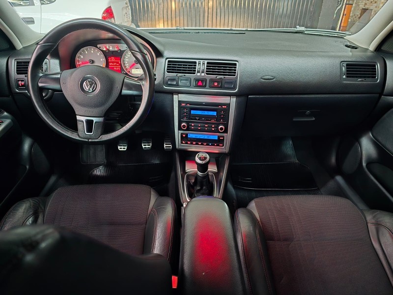 GOLF 1.6 MI SPORTLINE 8V FLEX 4P MANUAL - 2013 - FARROUPILHA