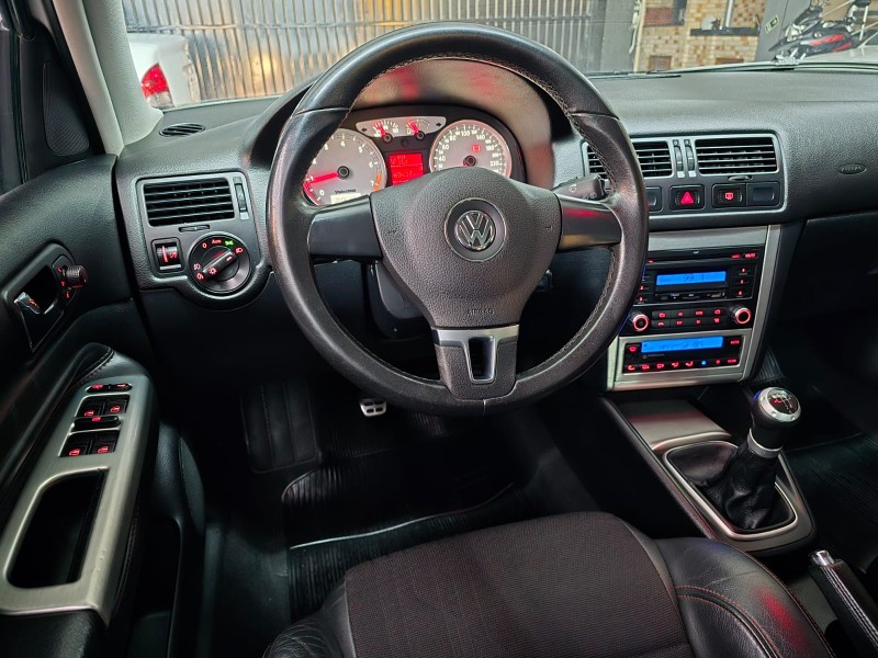 GOLF 1.6 MI SPORTLINE 8V FLEX 4P MANUAL - 2013 - FARROUPILHA