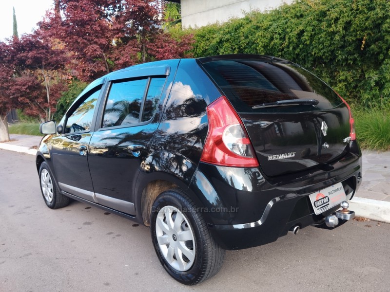 SANDERO 1.6 EXPRESSION 8V FLEX 4P MANUAL - 2010 - FARROUPILHA