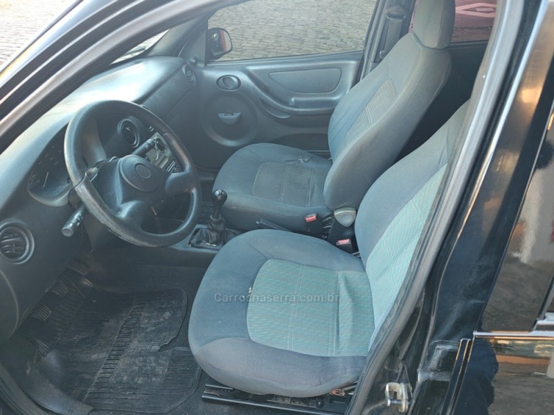 CELTA 1.0 MPFI VHC 8V GASOLINA 4P MANUAL - 2003 - GUAPORé