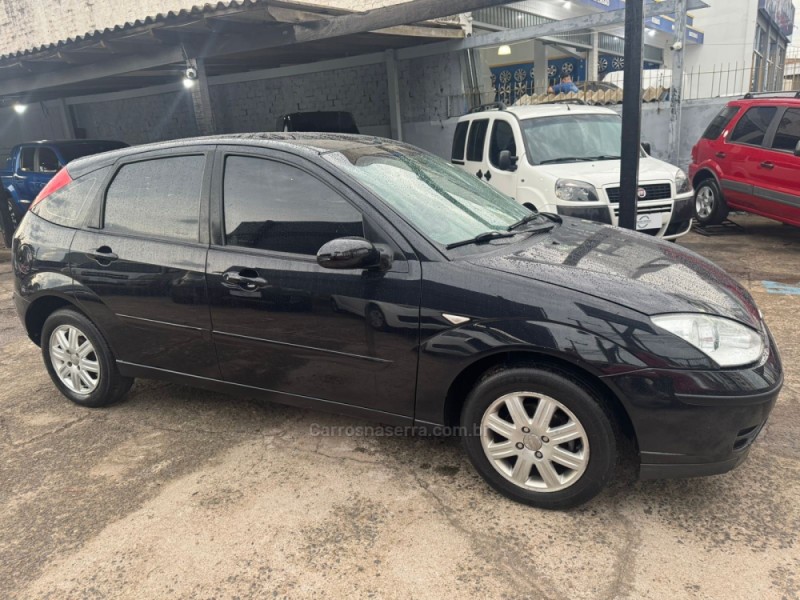 FOCUS 1.6 8V GASOLINA 4P MANUAL - 2009 - GRAVATAí