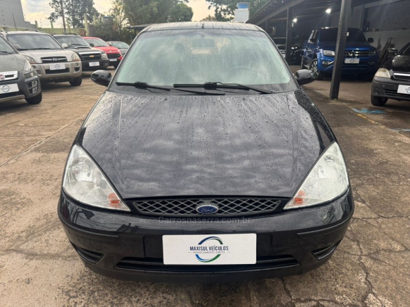 FOCUS 1.6 8V GASOLINA 4P MANUAL - 2009 - GRAVATAí