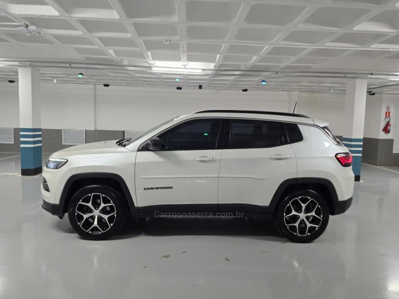 COMPASS 1.3 LONGITUDE T270 16V TURBO FLEX 4P AUTOMÁTICO - 2025 - PORTO ALEGRE