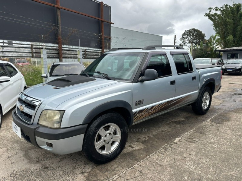 S10 2.4 MPFI RODEIO 4X2 CD 8V FLEX 4P MANUAL - 2011 - GRAVATAí