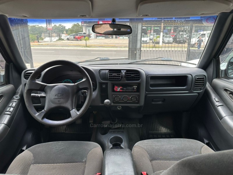 S10 2.4 MPFI RODEIO 4X2 CD 8V FLEX 4P MANUAL - 2011 - GRAVATAí