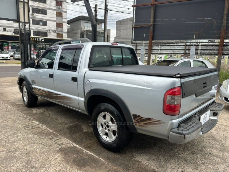 S10 2.4 MPFI RODEIO 4X2 CD 8V FLEX 4P MANUAL - 2011 - GRAVATAí
