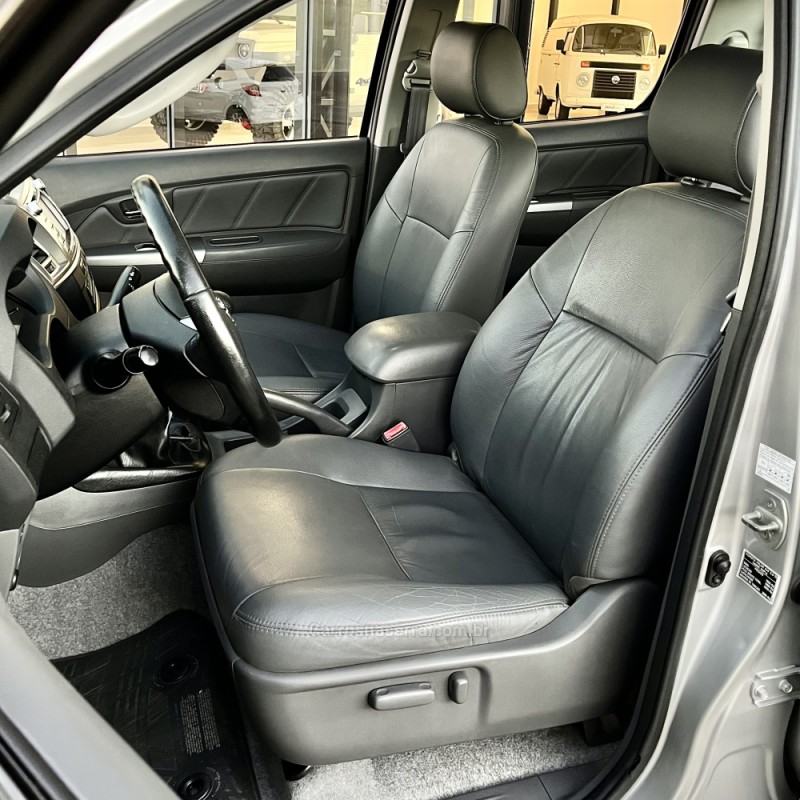 HILUX 3.0 8V SRV 4X4 CD TURBO DIESEL 4P MANUAL - 2014 - VACARIA