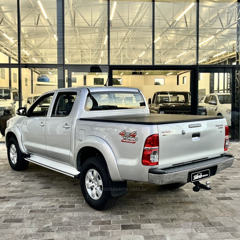 HILUX 3.0 8V SRV 4X4 CD TURBO DIESEL 4P MANUAL - 2014 - VACARIA