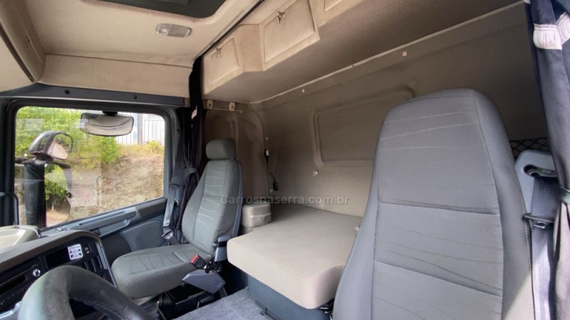 R-400 A 4X2 - 2013 - FARROUPILHA